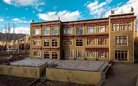 Alpine Villa Leh