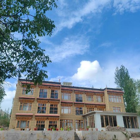 Hotel Alpine Ladakh Leh Exterior photo